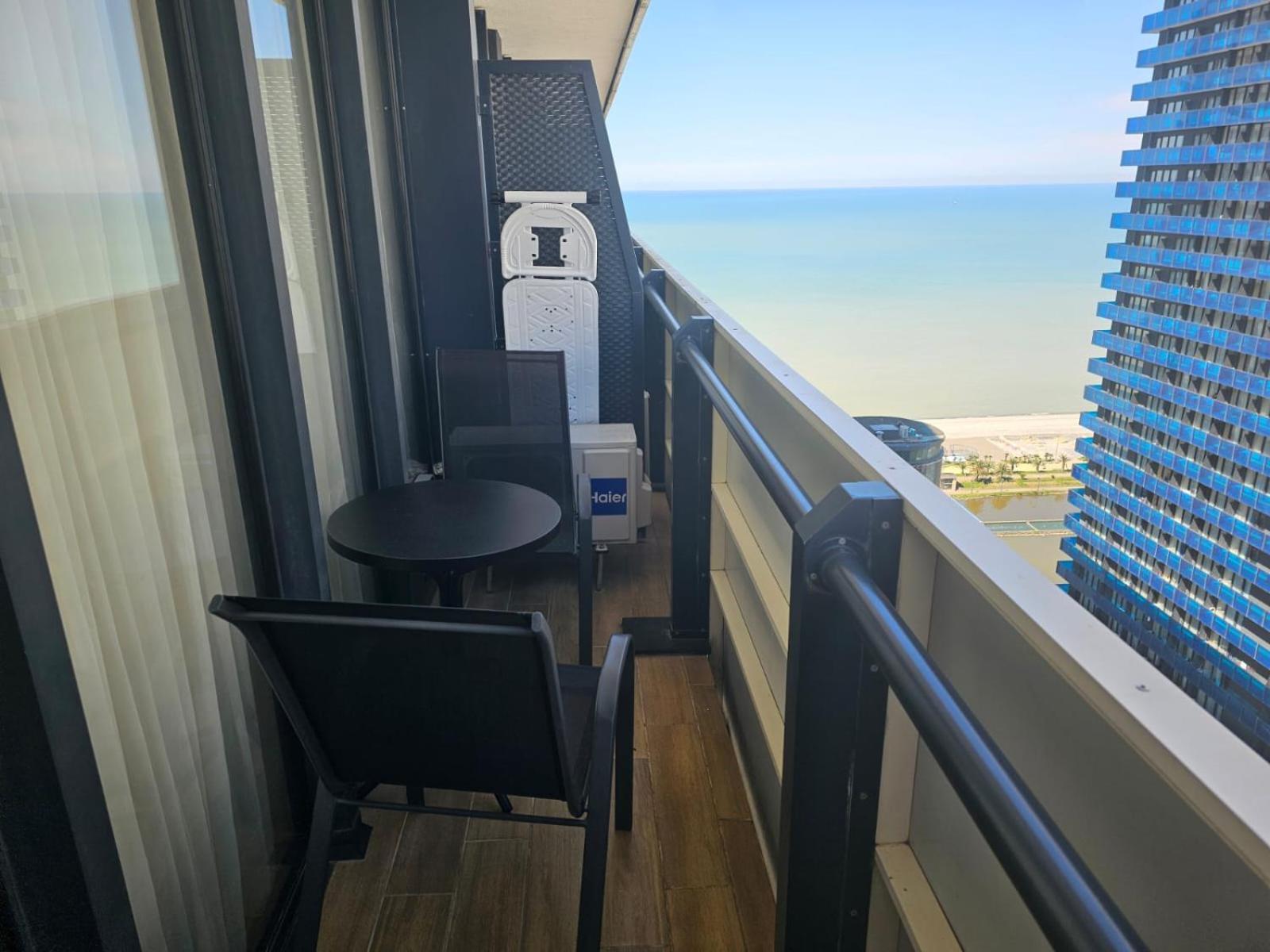 Orbi City Tower Best Apartment In Batumi Exterior photo